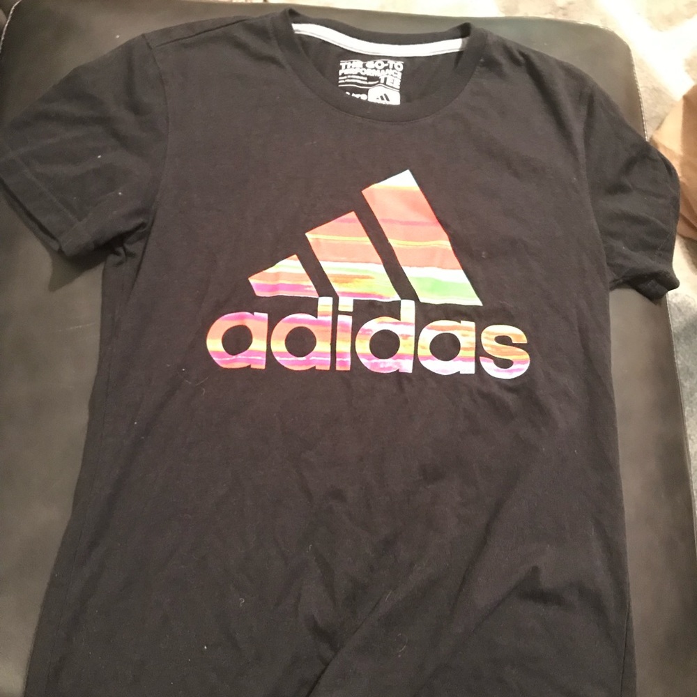 Adidas t shirt women size XS